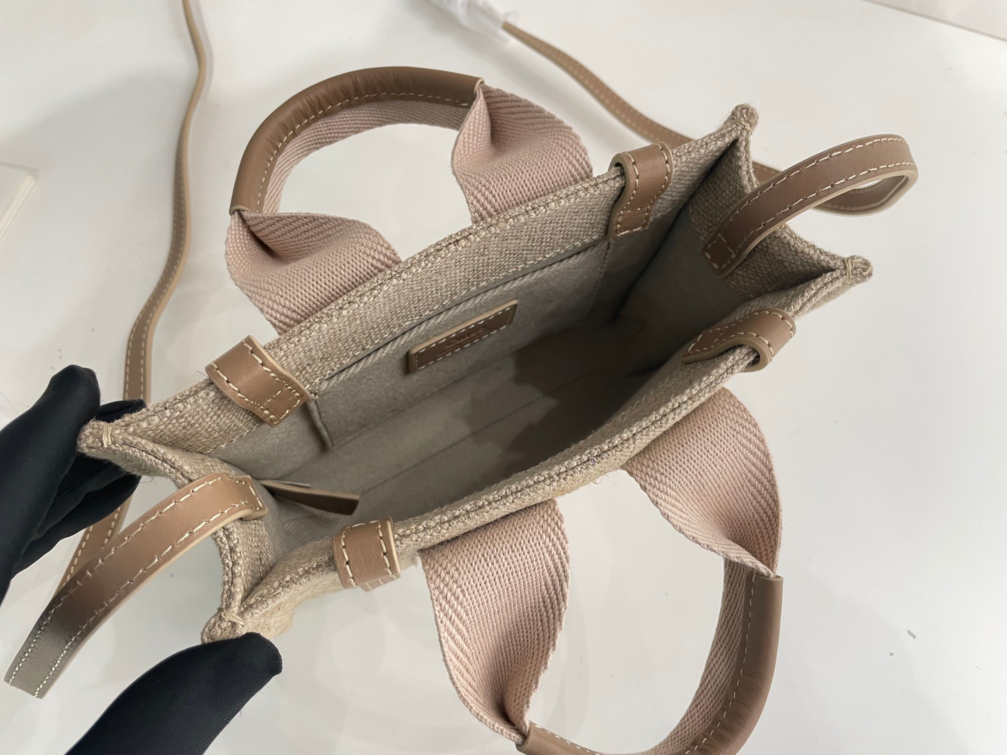 Chloe Mini Woody Tote Bag In Linen